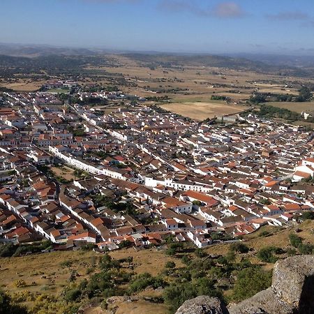 Hostal El Camionero Burguillos Del Cerro ภายนอก รูปภาพ