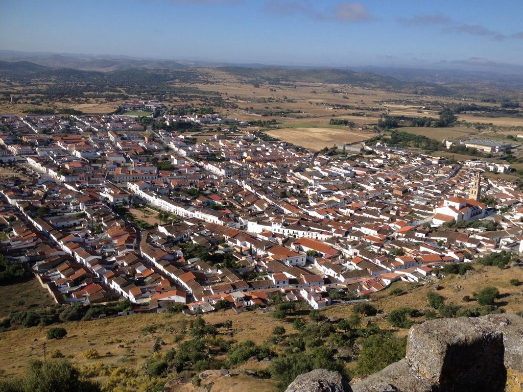 Hostal El Camionero Burguillos Del Cerro ภายนอก รูปภาพ